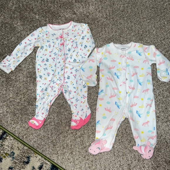 Carter’s Bundle (2) Newborn Sleepers Onesies 🦄 - Picture 1 of 3